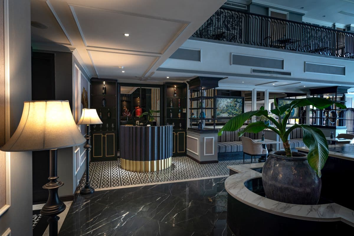 Hotel lobby with enterprise wireless network coverage